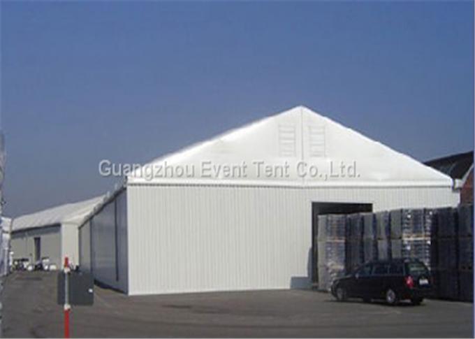 Corredo pieghevole del magazzino delle tende temporanee impermeabili all'aperto della tenda con il tetto del PVC