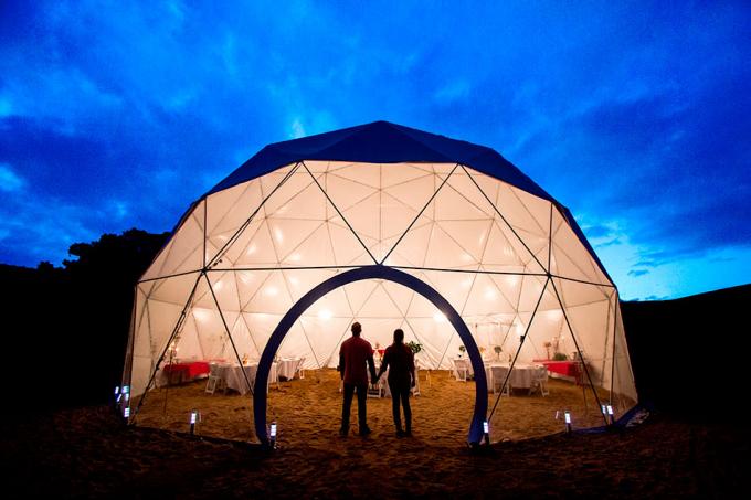 Tende di campeggio su misura della tenda della cupola geodetica con la struttura di alluminio